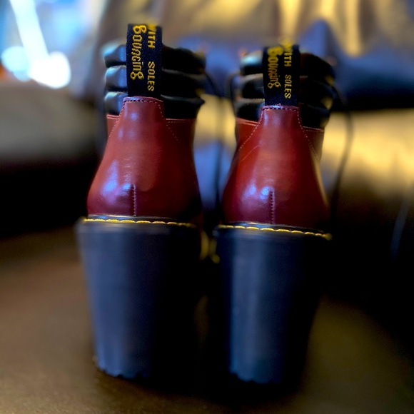 SOLD Dr. Martens boots SOLD - Picture 2 of 5